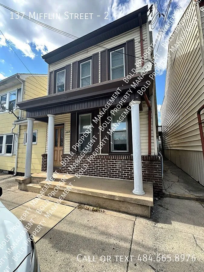 Building Photo - 137 Mifflin St #2