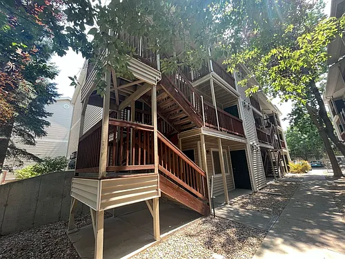 1221 University Ave #D-201 Photo 1