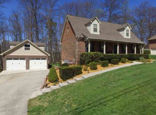 1012 E Brentwood Dr, Morristown, TN 37814