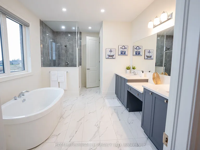 93 Bluebird Blvd — Photo 32