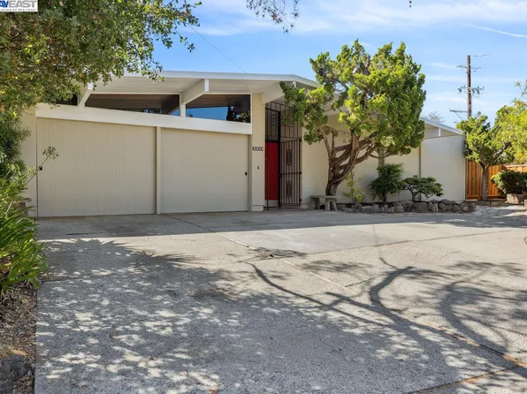 5898 Greenridge Rd, Castro Valley, CA 94552