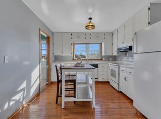 341 5th St W, Hector, MN 55342