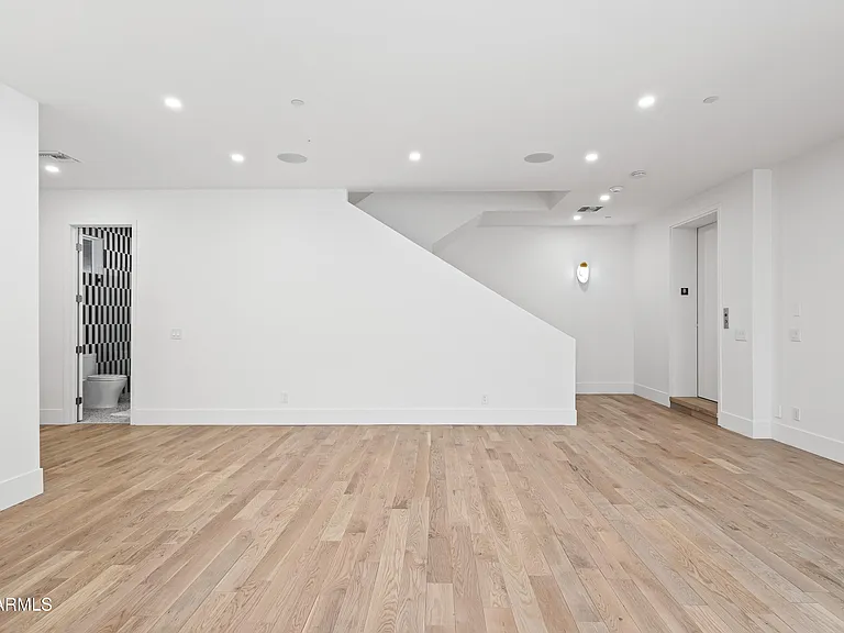 54 W Palm Ln #54 — Photo 45