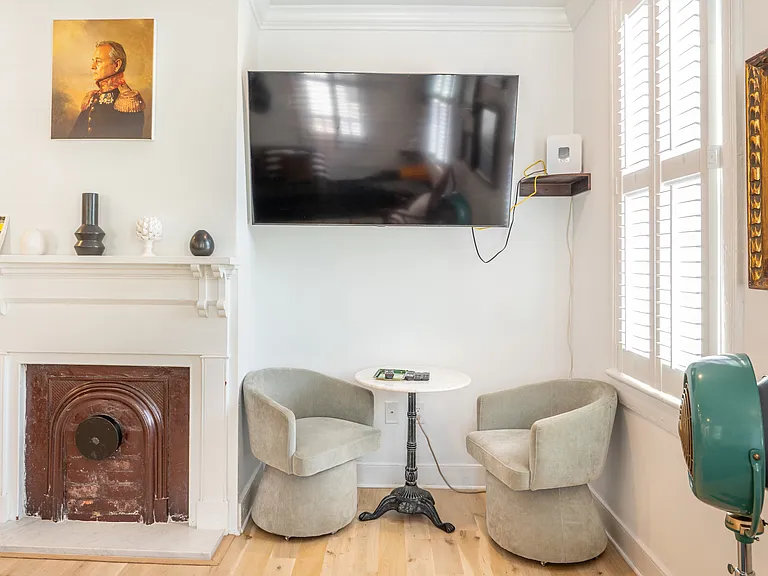 298 Sumter St #B — Photo 9