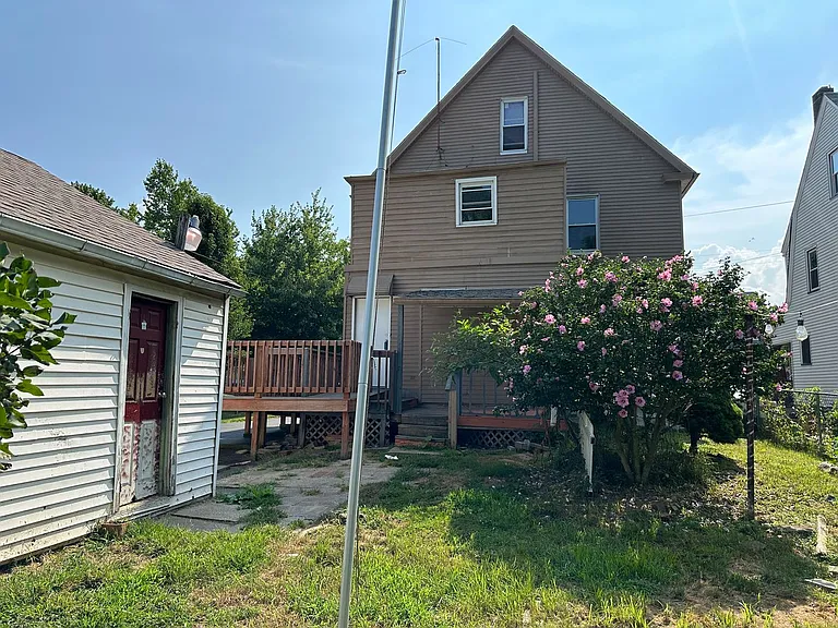 110 Halls Heights Ave — Photo 20