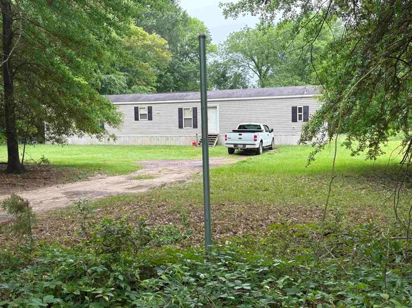240 Powell St, Waskom, TX 75692