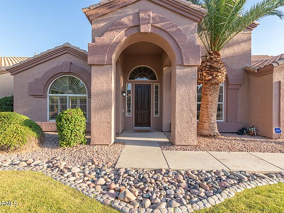 5th image of 723 W AMBERWOOD Drive