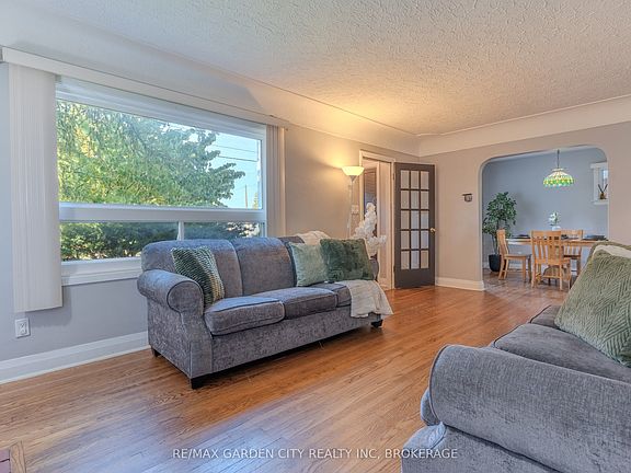 5th image of 201 Thorold Rd