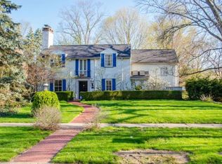 1527 E Colfax Ave, South Bend, IN 46617