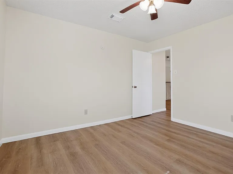 1211 Berrystone Trl — Photo 14