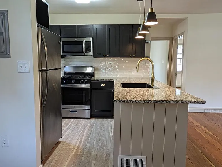 2824 Midvale Ave #M-2824B — Photo 14