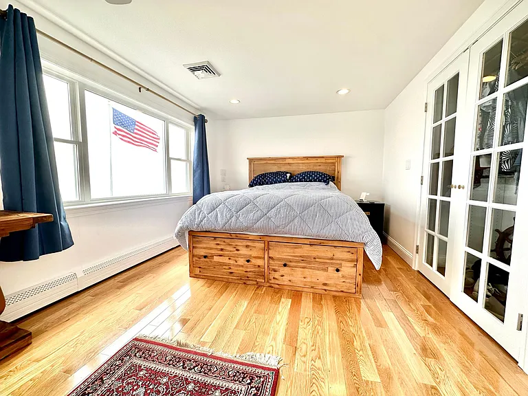92 Foster Ave — Photo 56