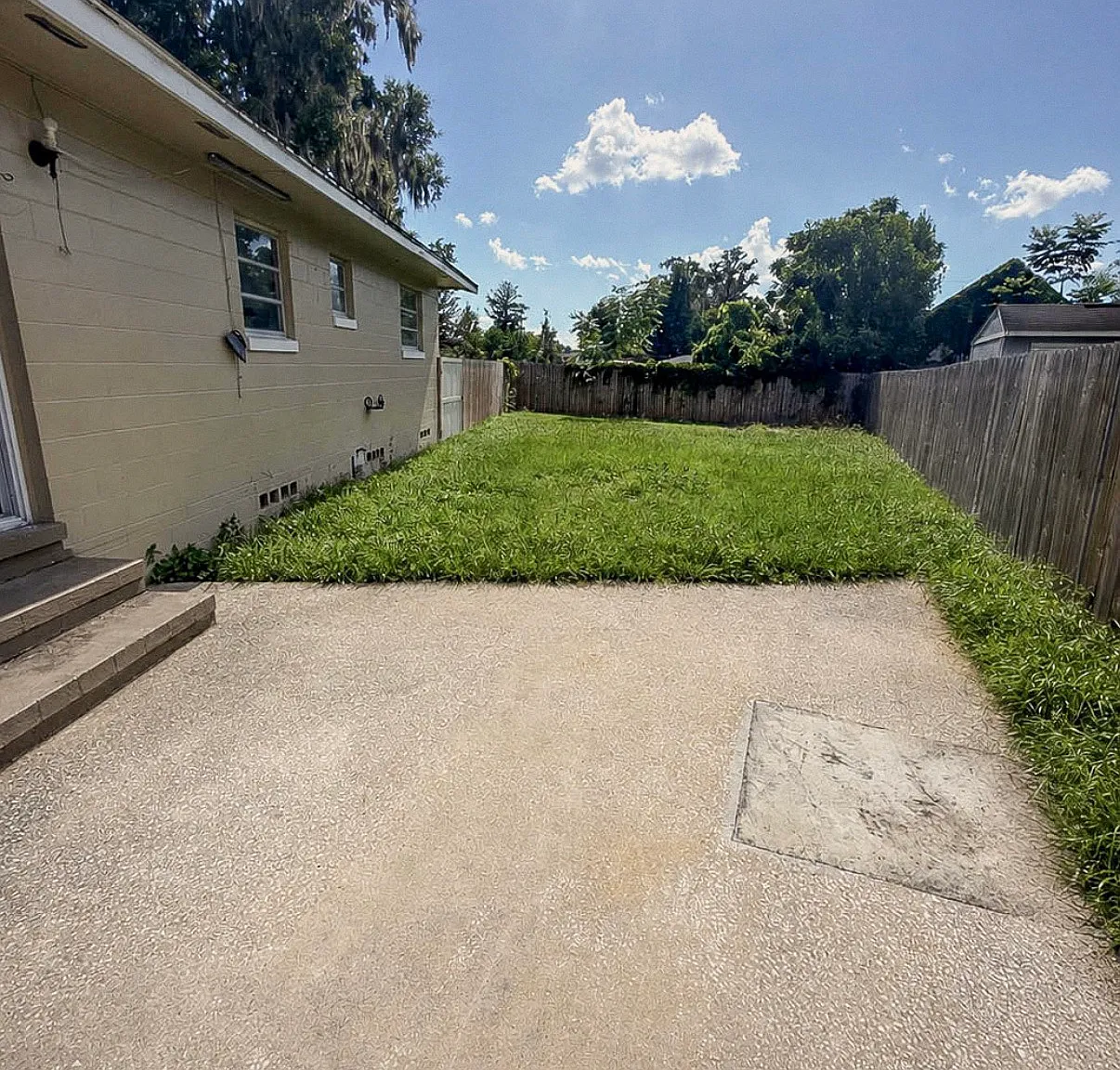 3813 SW 22nd St — Photo 3