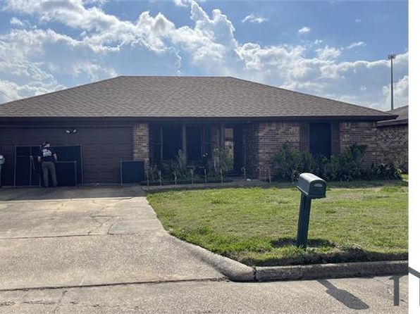2625 Burgundy Pl