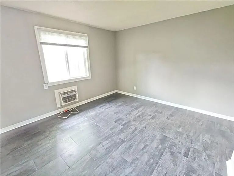 217 N Hamilton St #4 — Photo 1