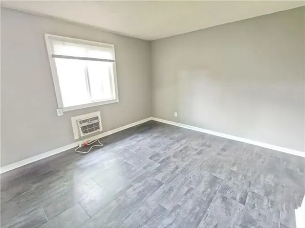 217 N Hamilton St APT 4, Shelbyville, IN 46176