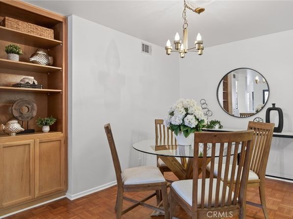 2 beds, 2 baths, 1,368 sqft house for sale in Oxnard, CA photo 27