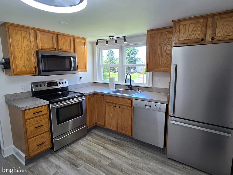 2454 E Swamp Rd #1 — Photo 7