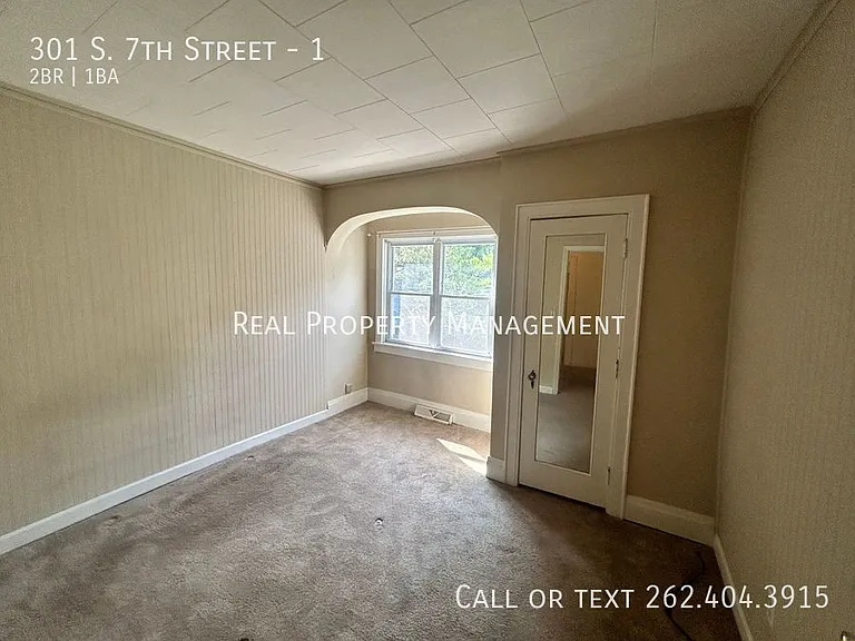 301 S 7th St #1 — Photo 5