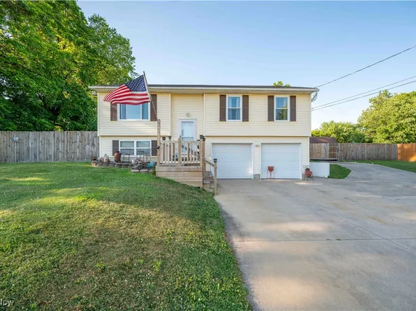 341 E Lake St, Ravenna, OH 44266