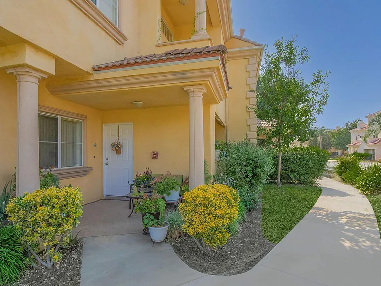 Colony Townhomes — Photo 34