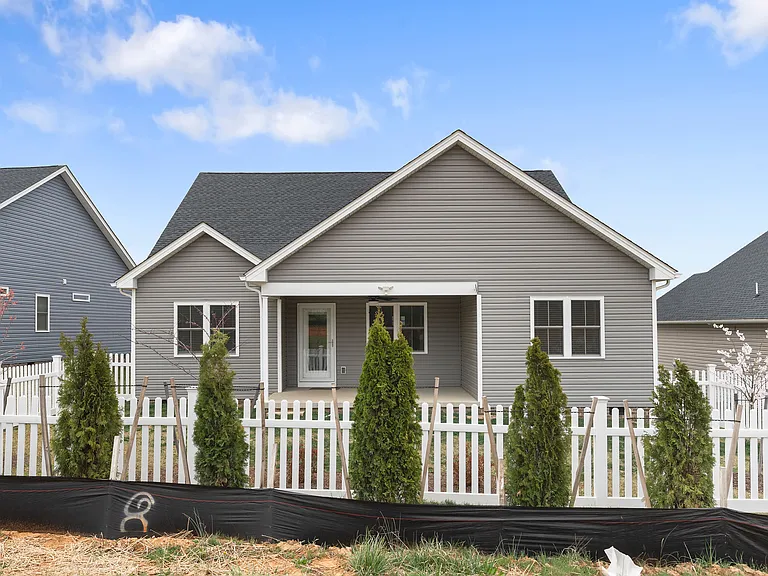 209 Spring Run Ln — Photo 2
