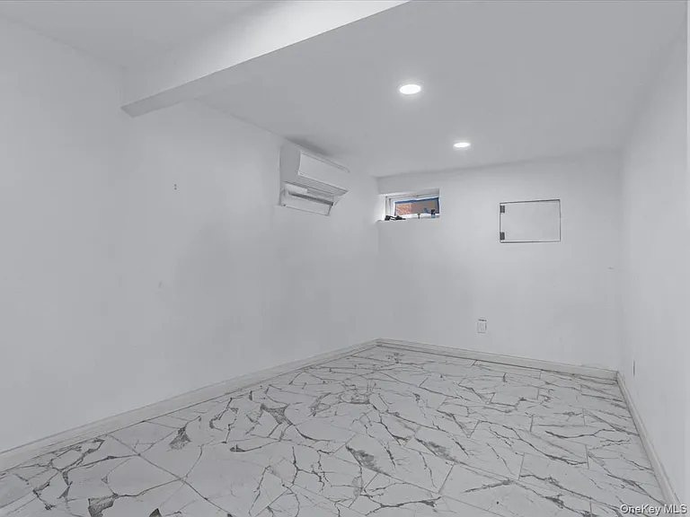 21 James Ll Burrell Ave — Photo 11