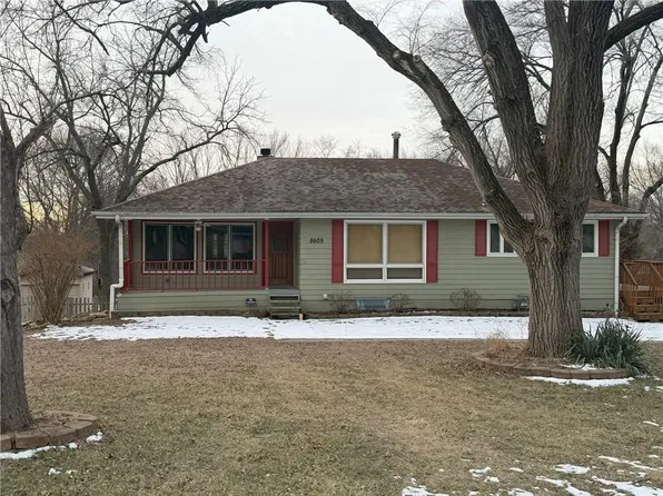 8609 E 116th St, Kansas City, MO 64134