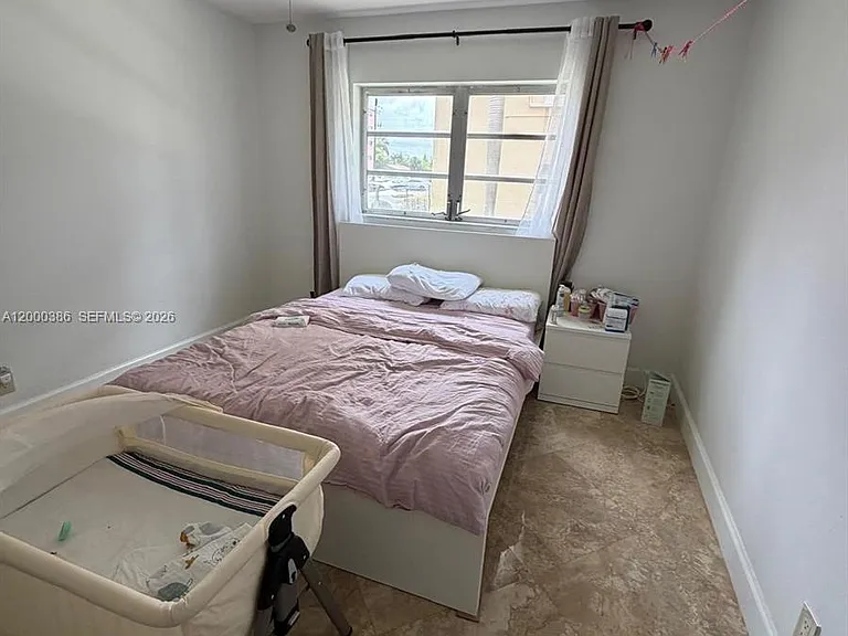 219 NE 14th Ave #101 — Photo 22