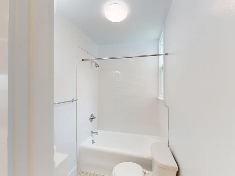 4736 Balboa St #201 — Photo 7