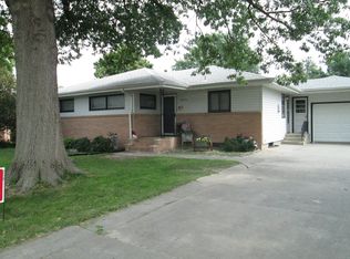 2423 W Oklahoma Ave, Grand Island, NE 68803