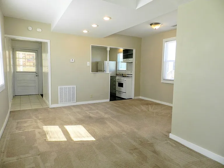 9719 13th View St — Photo 6
