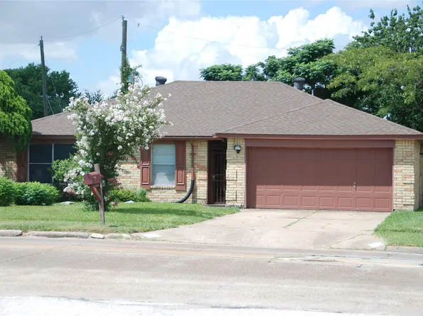 14814 S Silver Green Dr, Houston, TX 77015