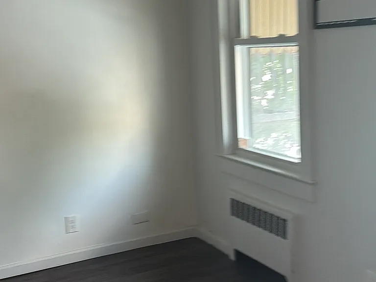 638 N 5th St #2 — Photo 8