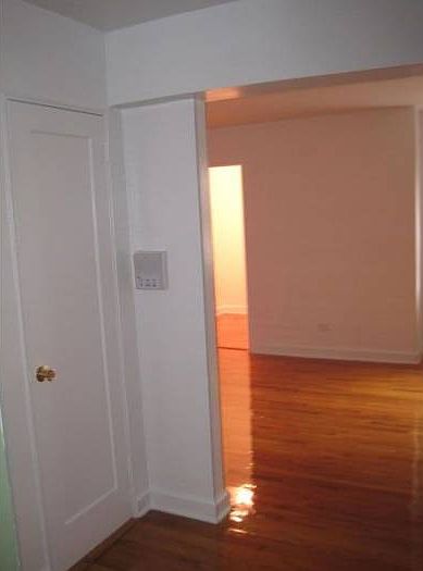 2nd image of 13525 Hoover Ave APT 4H