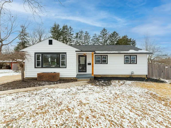 42 Elizabeth St, Canal Winchester, OH 43110