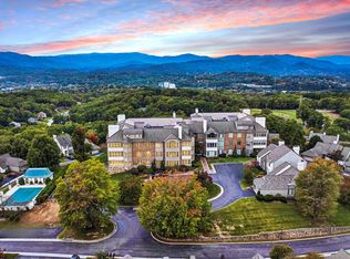 5026 Hunting Hills Sq, Roanoke, VA 24018