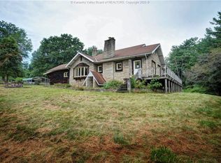 219 Winfield Rd, Saint Albans, WV 25177