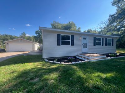 105 Acorn Ln, Houghton Lake, MI, 48629