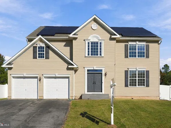 732 N Channel Dr, Glen Burnie, MD 21060
