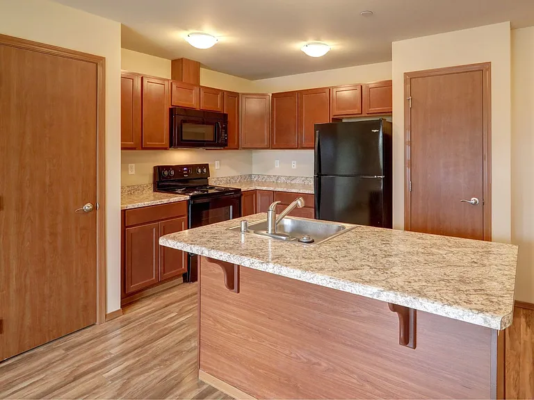 Ambaum Place II | Modern Studio and 1 Bedroom Layouts w/ In-Unit Laundry — Photo 15