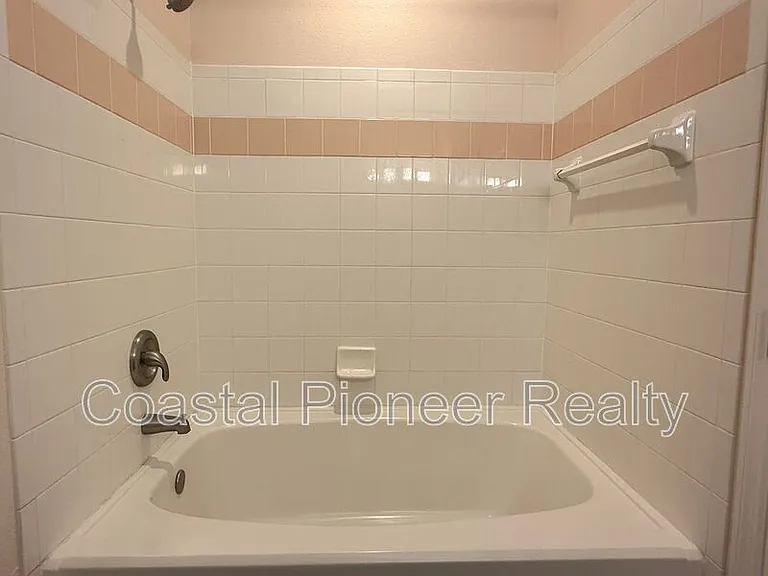 9068 Lake Chase Island Way — Photo 16