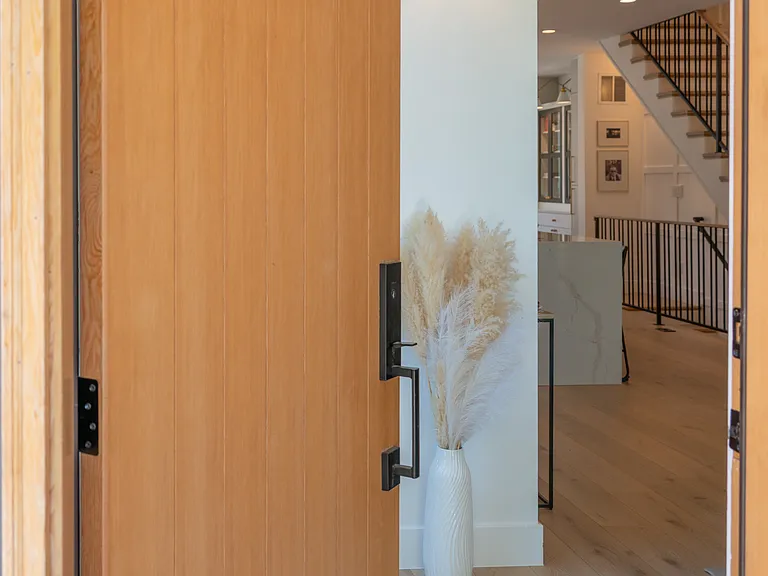 528 S Gaylord St — Photo 5