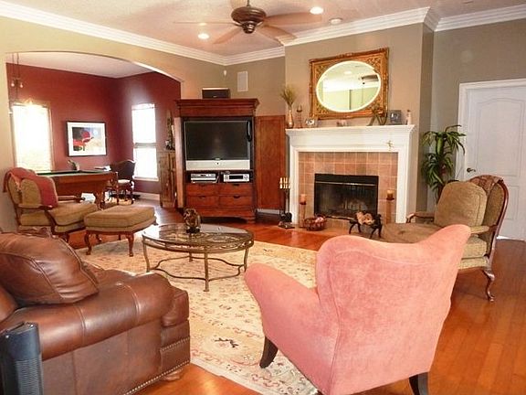 Great room to Bonus Room