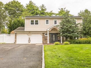 21 Tulipwood Drive, Commack, NY
