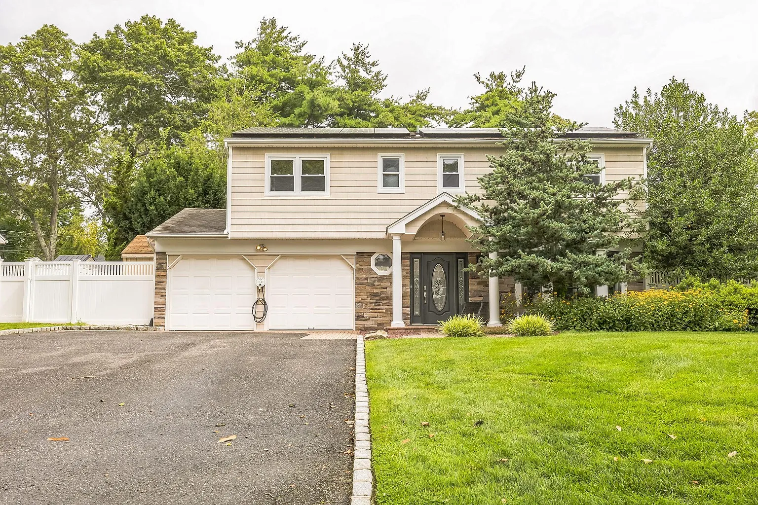 21 Tulipwood Drive photo 1