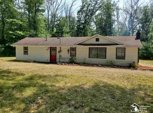 4084 E Cranberry Lake Rd, Harrison, MI 48625