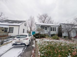 13 Doncaster Blvd, Saint Catharines, ON L2N 1Y3