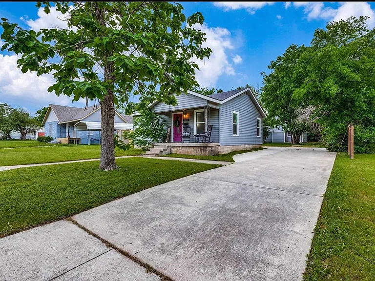 3105 Fairview St #A — Photo 2