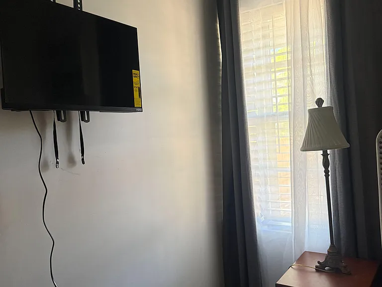Cozy, comfy, room with TV and closet. Perfect for settling in, but pack lights, so you can relax and enjoy the vibe!